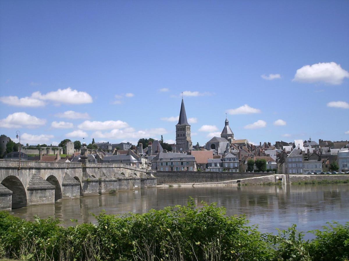 Maison De La Loire La Charité-sur-Loire Buitenkant foto
